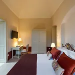 Palazzo Donna Elisabetta 5*