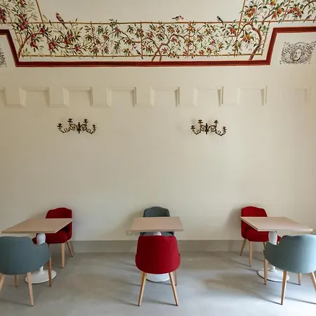 Palazzo Donna Elisabetta 5*