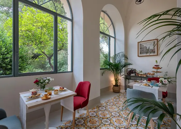 Hotel Palazzo Donna Elisabetta 5*