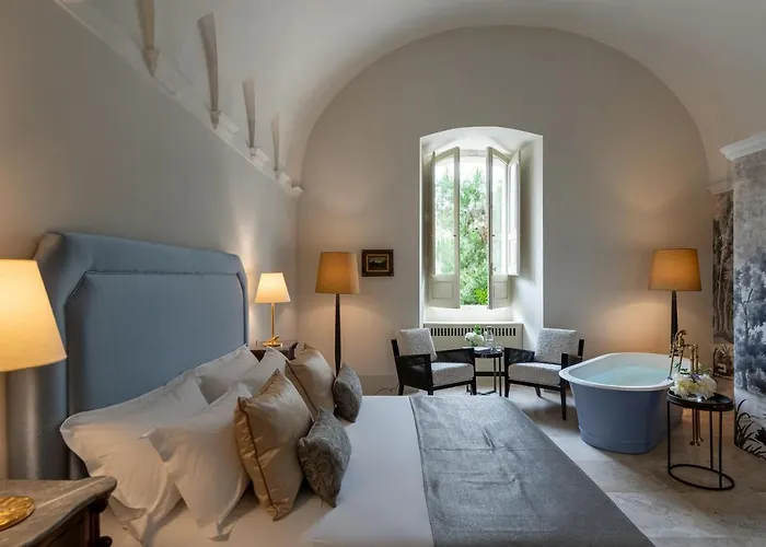 Hotel Palazzo Donna Elisabetta 5*