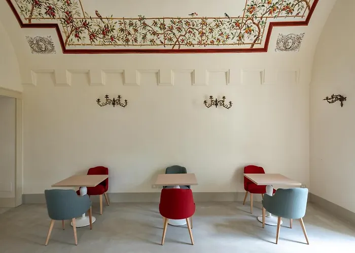 Palazzo Donna Elisabetta 5*